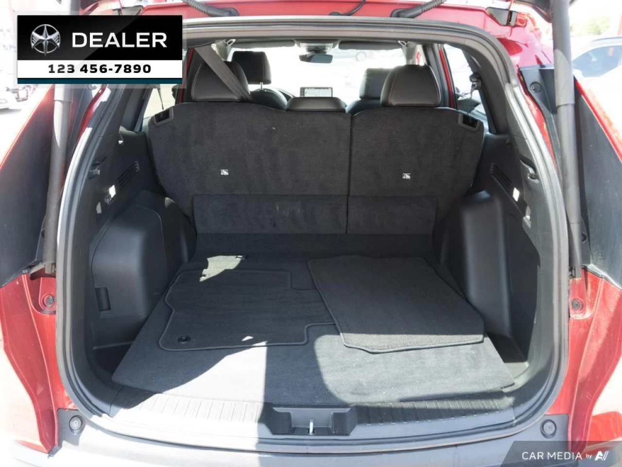 2023 Honda CR-V Hybrid Touring Main Image