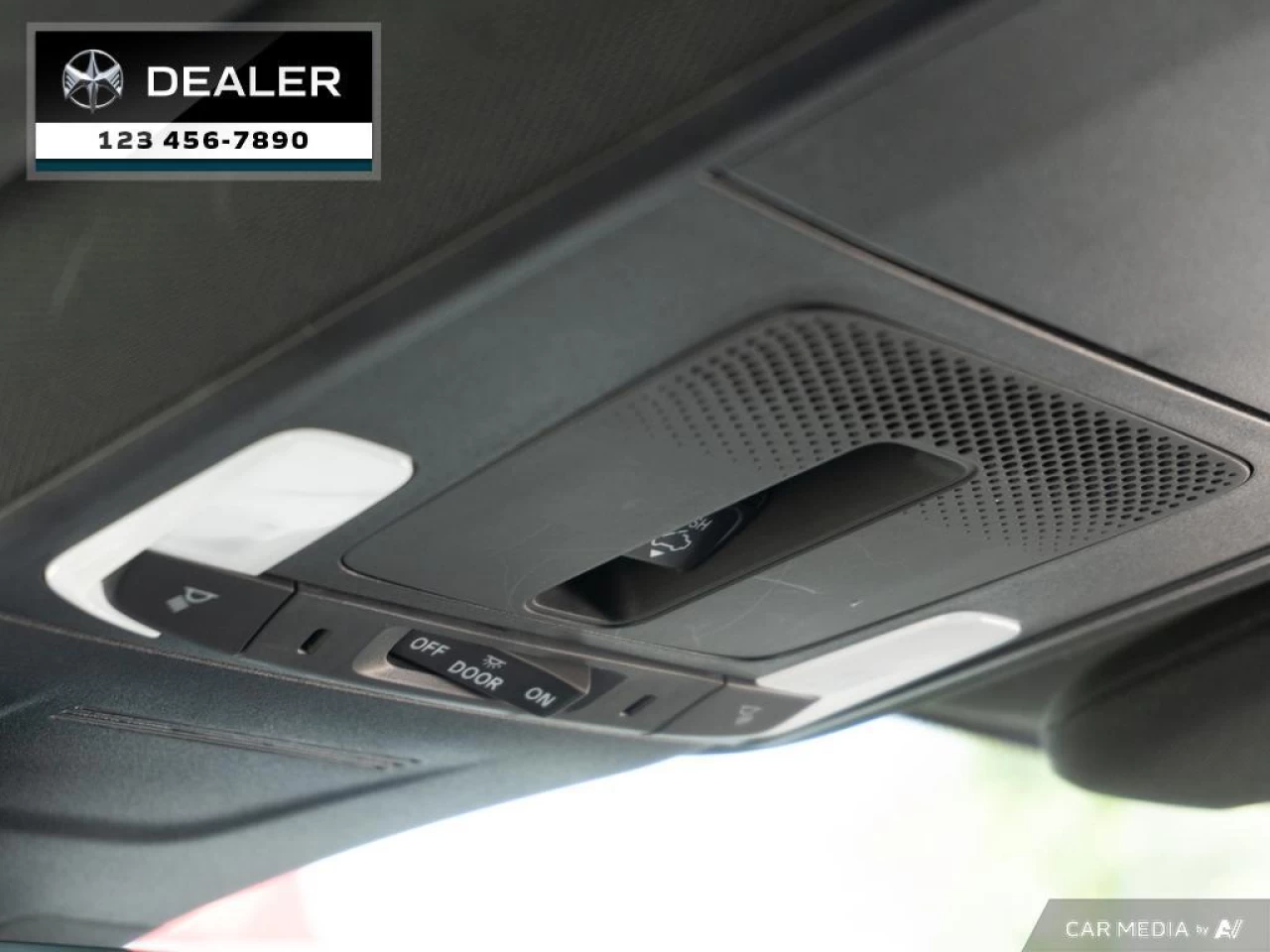 2023 Honda CR-V Hybrid Touring Main Image