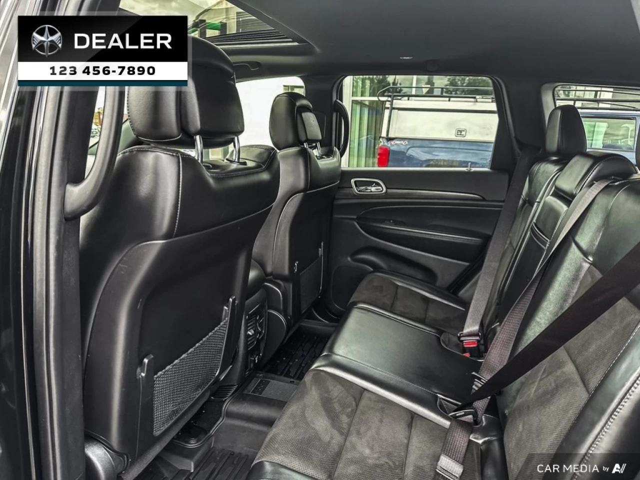 2021 Jeep Grand Cherokee Altitude Main Image