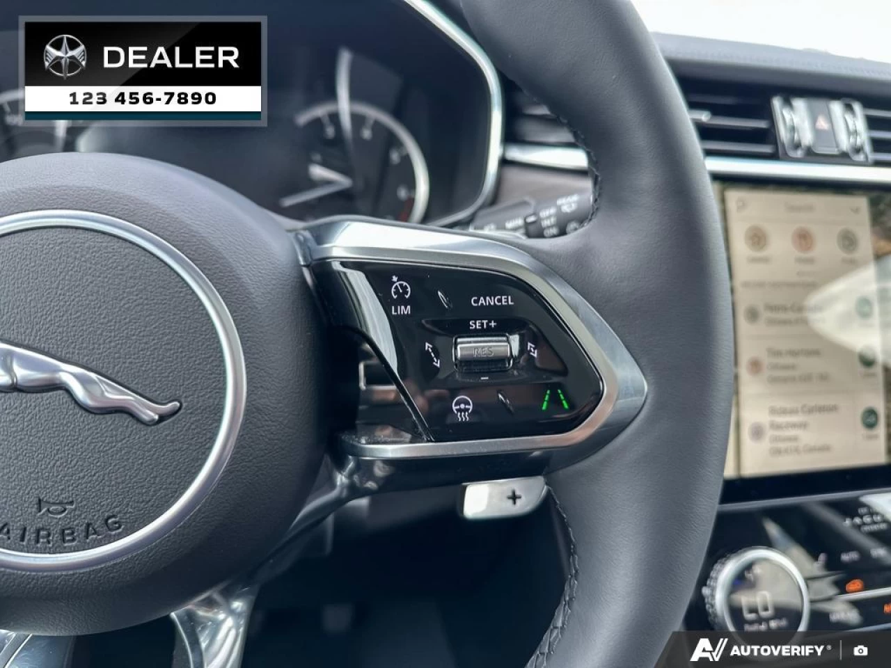 2023 Jaguar F-Pace P250 R-Dynamic S Image principale