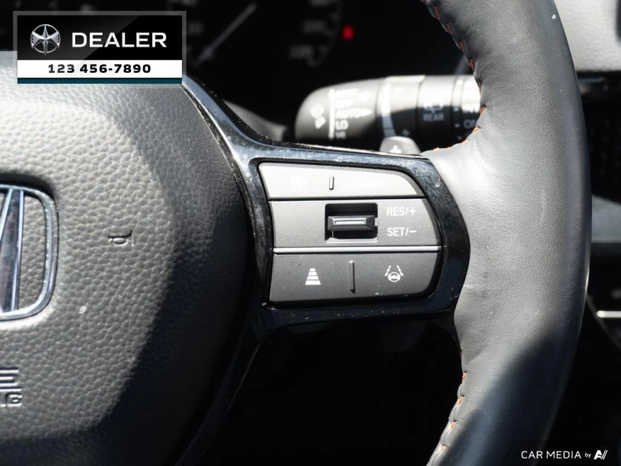 2023 Honda CR-V Hybrid Touring Main Image