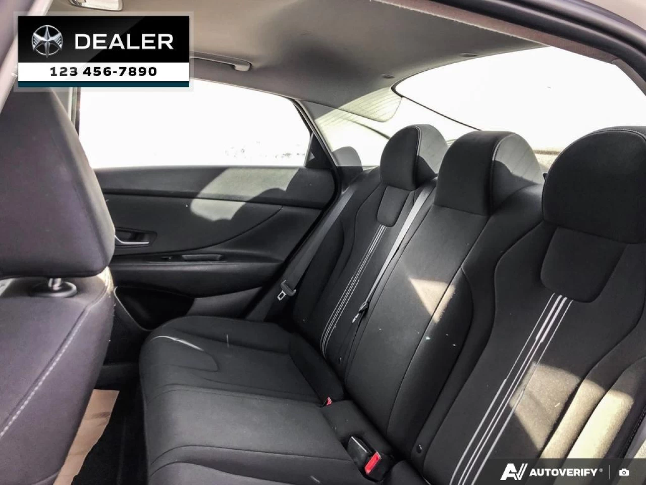 2022 Hyundai Elantra Preferred Main Image