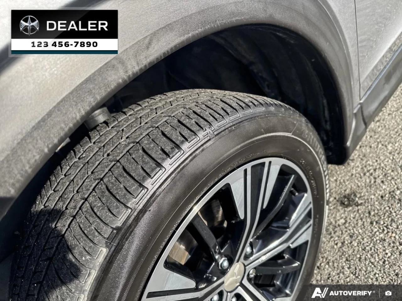 2022 Mitsubishi Eclipse Cross ES Main Image