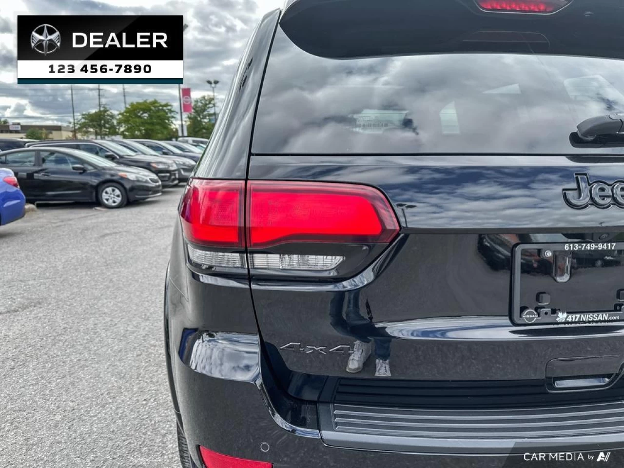 2021 Jeep Grand Cherokee Altitude Main Image