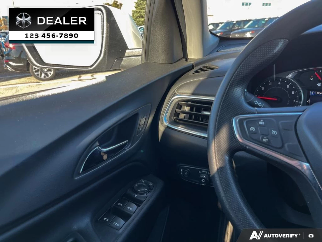 2019 Chevrolet Equinox LT Main Image