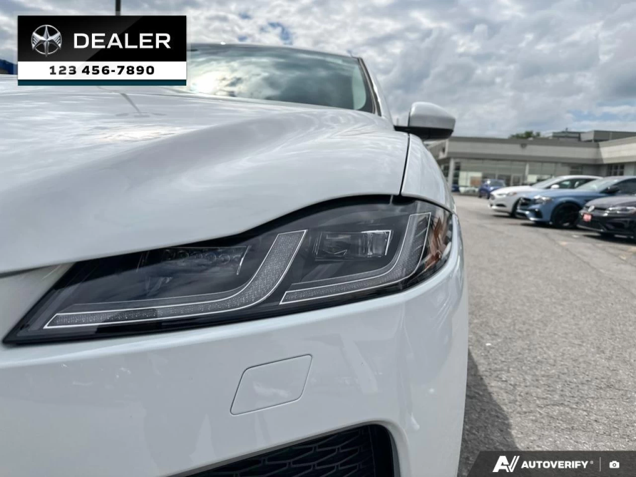 2023 Jaguar F-Pace P250 R-Dynamic S Image principale