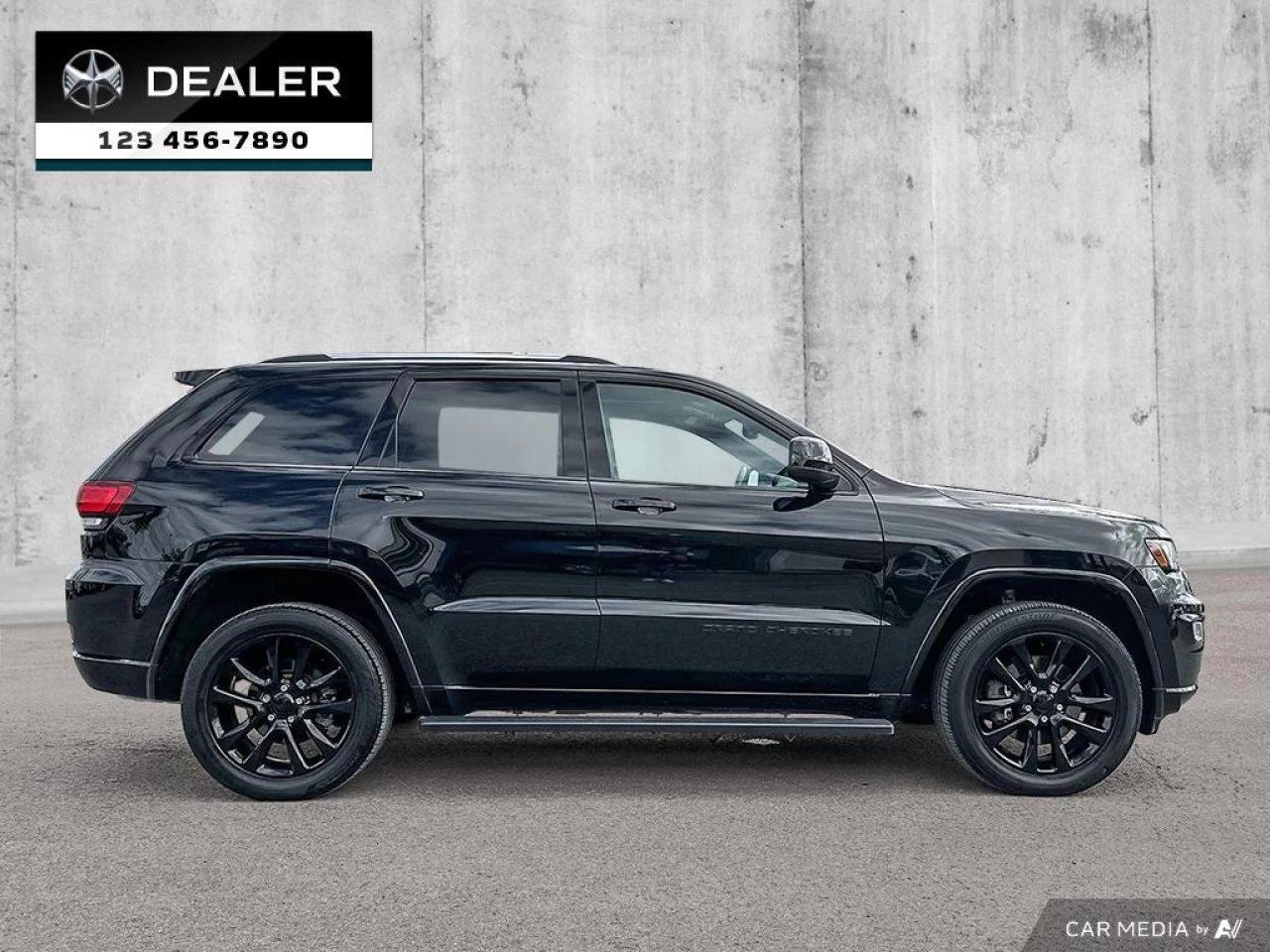 2021 Jeep Grand Cherokee Altitude Main Image