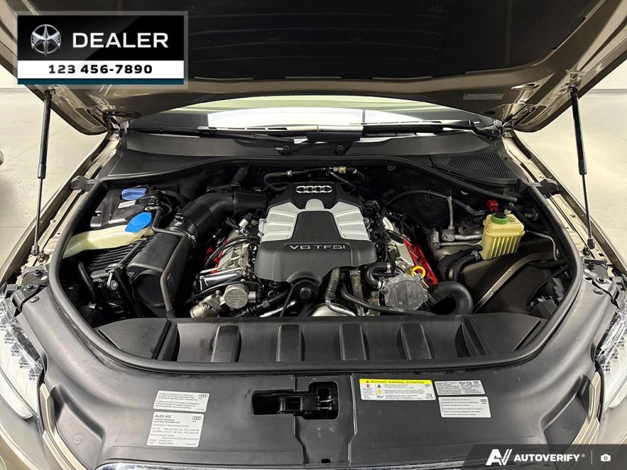 2015 Audi Q7 3.0T Sport Quattro Image principale