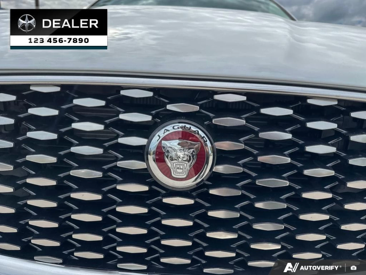 2023 Jaguar F-Pace P250 R-Dynamic S Image principale