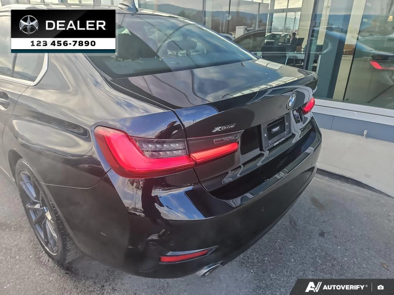 2021 BMW 3 Series 330i xDrive Sedan North America Image principale