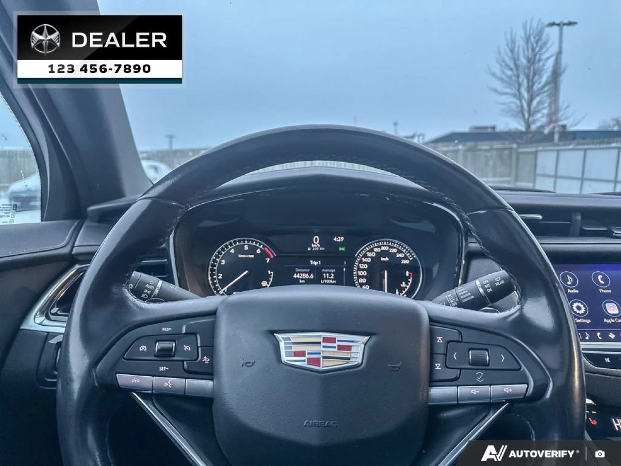 2022 Cadillac XT6 Luxury Image principale