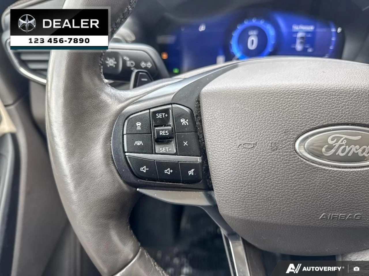 2020 Ford Explorer Platinum Image principale