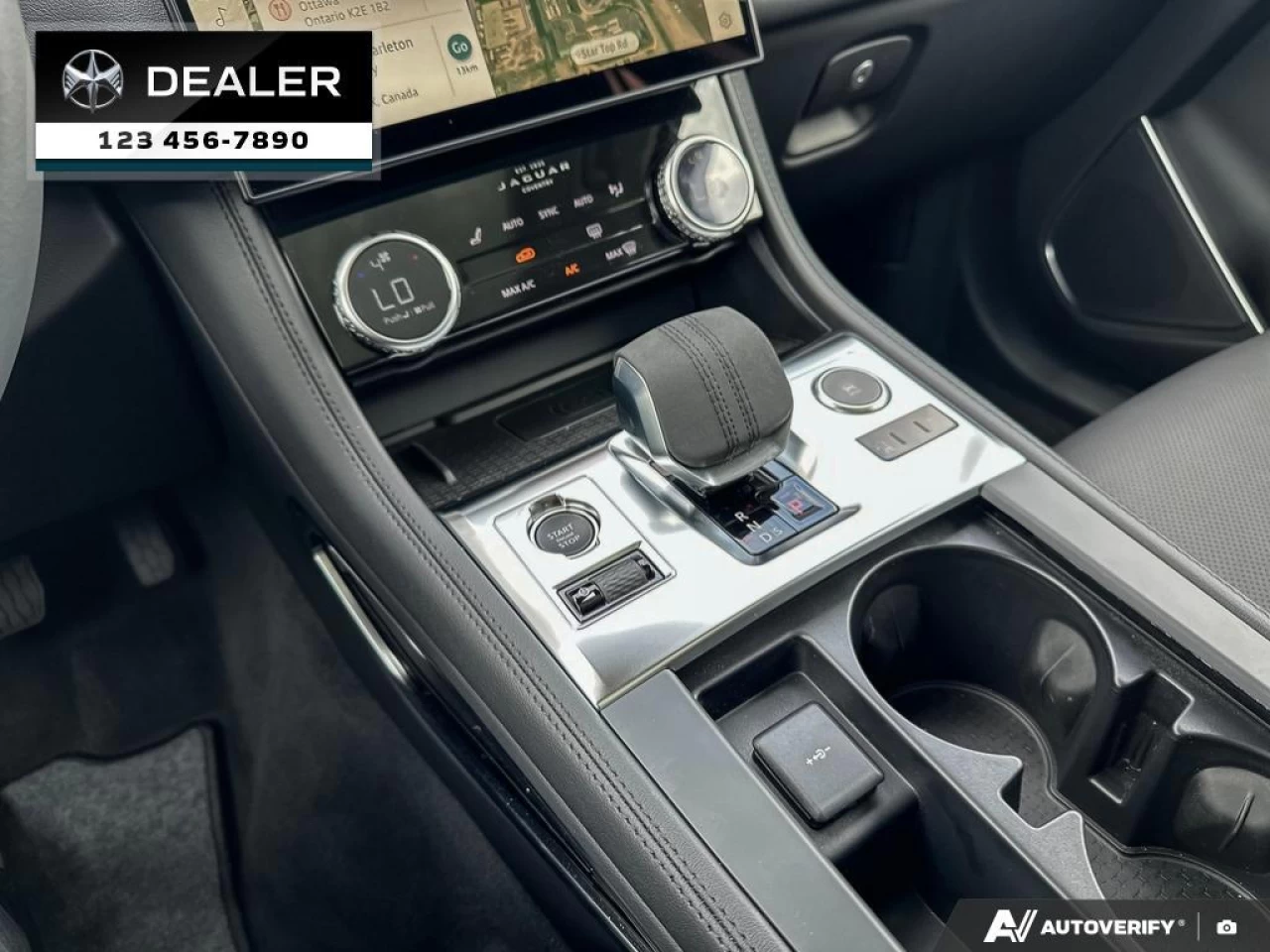 2023 Jaguar F-Pace P250 R-Dynamic S Image principale