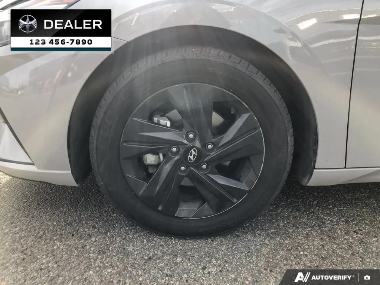 2022 Hyundai Elantra Preferred Image principale