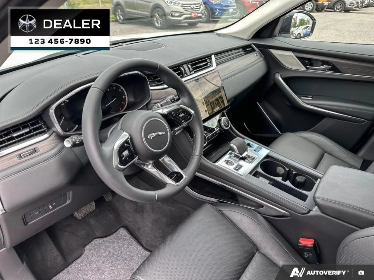 2023 Jaguar F-Pace P250 R-Dynamic S Image principale